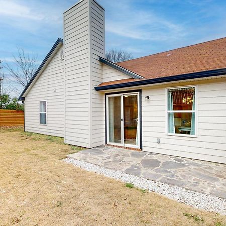 Вилла Ozk Trail House Бентонвилль Экстерьер фото